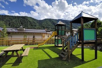 Outdoor Pictures 21