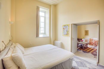 Hydra Hotel