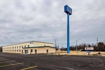 Motel 6 Peoria, IL