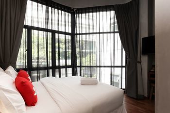 ZEN Rooms Chaos Hotel