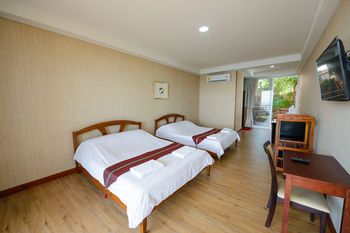Baansuan Aokhai Beach Resort