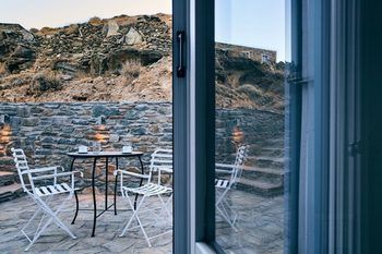 Eneos Kythnos Beach Villas-Elegant and Comfort Villas