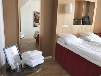 Strand City Hotel