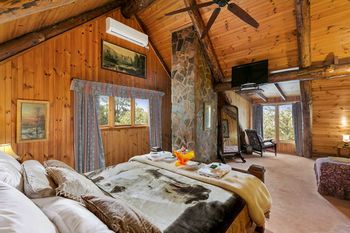 Eagles Nest Luxury Mountain Retreat