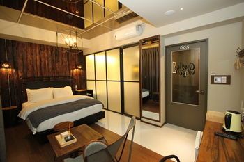 February Hotel SeongSeo