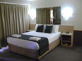 Rockhampton Court Motor Inn Hotel