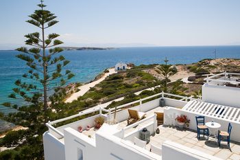 Martineli Residence - A Beachfront Estate