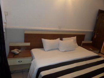 St Mathias Hotel