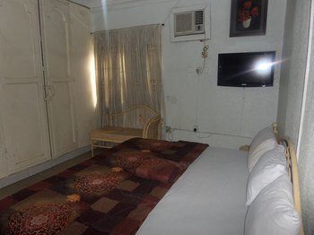 Crown Princess Hotel
