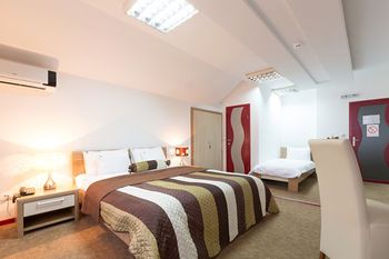 Garni Hotel Family