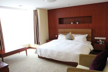 Qingdao TianRun JinWang Hotel