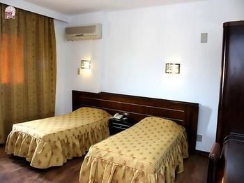 Pearl Hotel, Maadi
