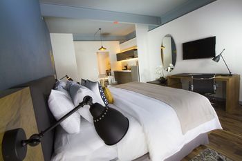 TRYP by Wyndham San Luis Potosi Hotel & Suites
