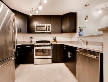 Global Luxury Suites in Downtown San Ramon