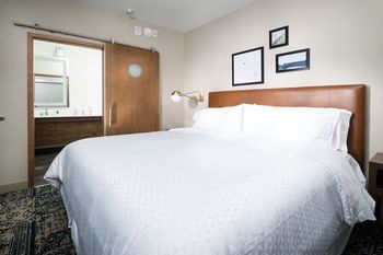 Four Points by Sheraton Houston Intercontinental Airport