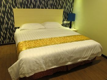 Hotel Zamburger Swiss Permas - Previously Godori Hotel