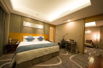 CHONGQING C-PLAZA HOTEL