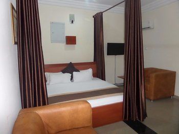 Ralmeton Hotel