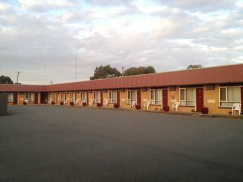 Century Motor Inn