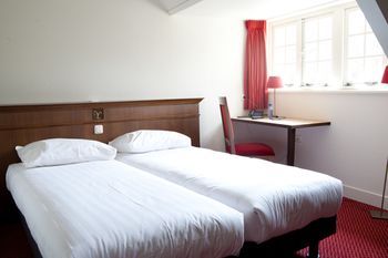 Hotel Konbanwa