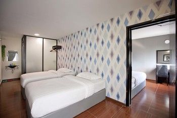 Hotel Zamburger Gelang Patah Formerly V3 Hotel