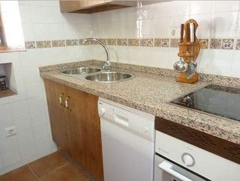 House - 2 Bedrooms with Pool and WiFi - 03704
