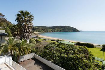 Sea Breeze Lodge B&B