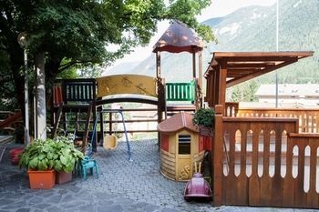 Outdoor Pictures 15