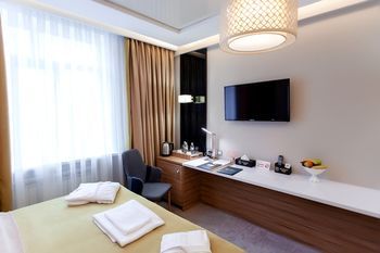 Mildom Premium Hotel