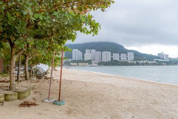 H Suites at Rainbow Paradise