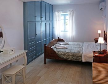 Emmanuela House