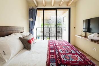 Haku Beach Days Inn