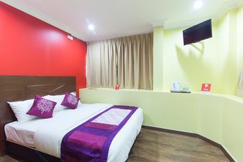 OYO 308 Hotel Sunjoy 9