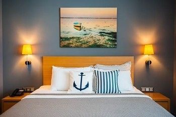 Port Marina Hotel