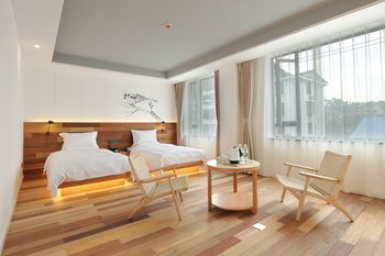 ShuZhongYi Travelling With hotel
