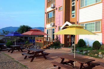 Outdoor Pictures 24
