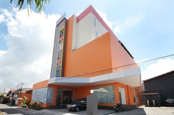 Airy Sario Laut Aru 71 Manado