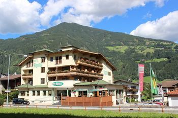 Outdoor Pictures 23