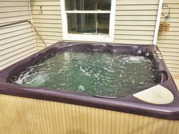 Huge 5-BR Home Just South of the City