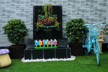Outdoor Pictures 24