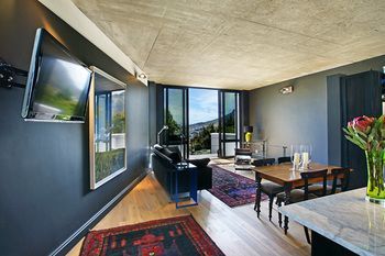Chic Views