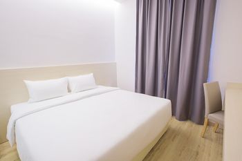 Minimalist Hotel