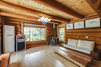 Yangpyeong Korean Log Pension