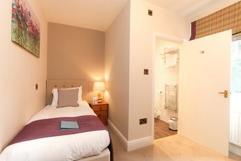 St Andrews Town Hotel
