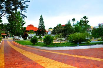 Outdoor Pictures 24