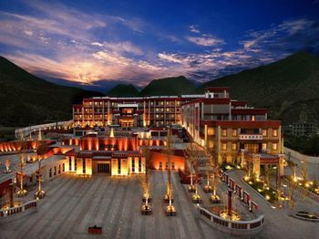Crowne Plaza Yading, an IHG Hotel