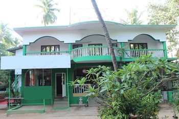 OYO 7206 Goa Holiday Guest House