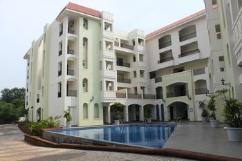 OYO 9714 Home Pool View 1 BHK Siolim