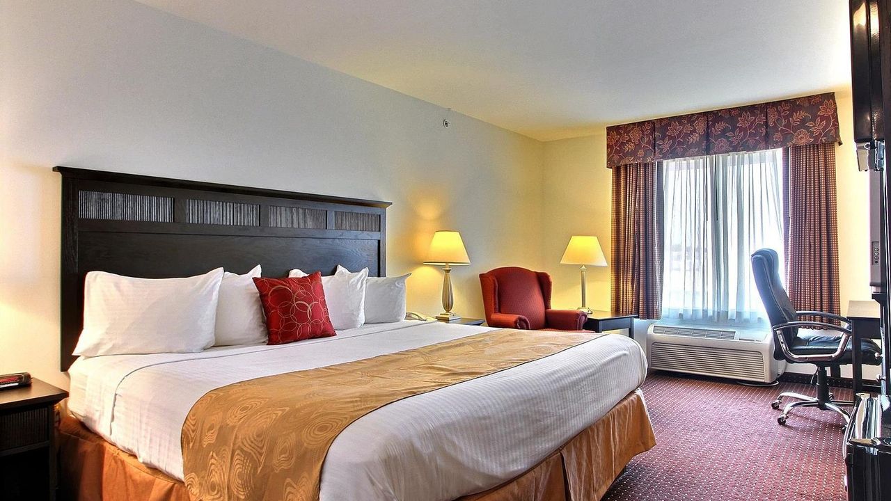 Best Western Legacy Inn & Suites Beloit/South Beloit
