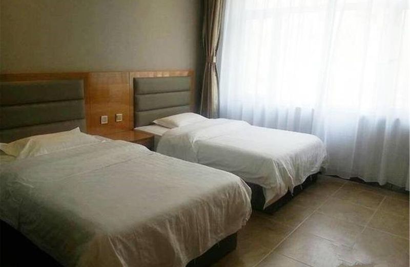 Chengde Shuntianhe Hotel